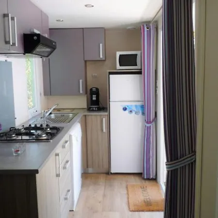 Campsite Mobil-home 4 Pers Avec & Salon De Jardin - Api-1-52-1354 *